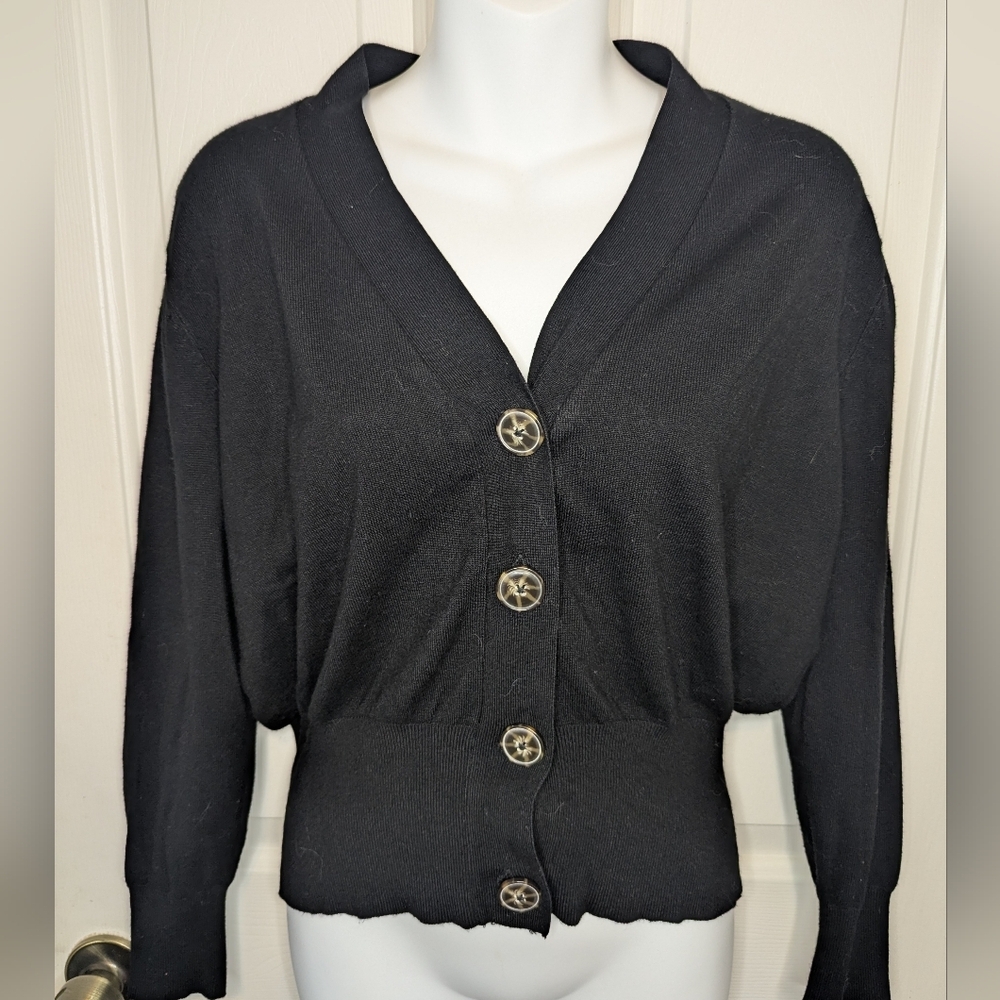 Zara Knit Cropped 4-Button Sweater Cardigan Black, Size Large
